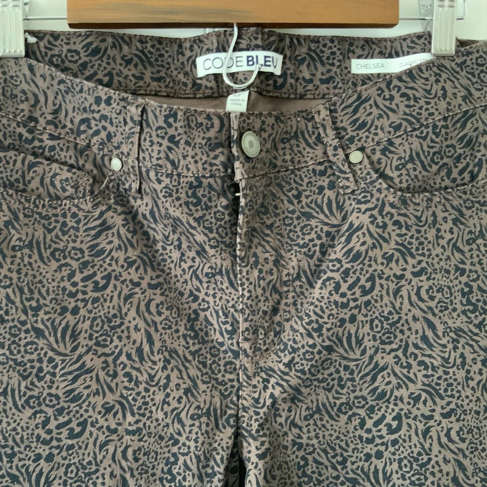 Code Bleu Pants - Picture 2 of 5